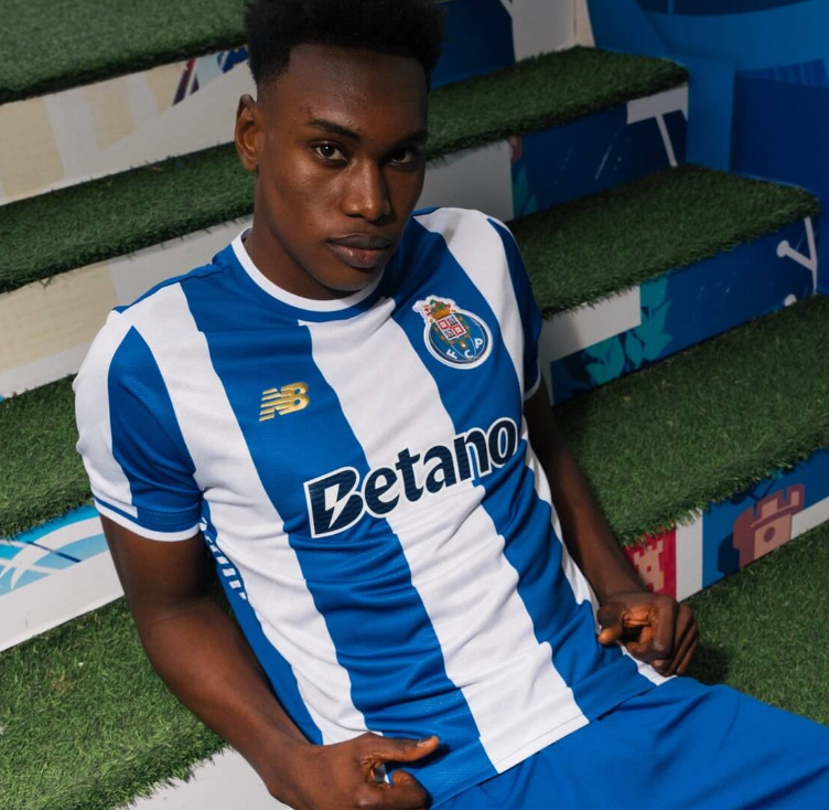 Camiseta Titular FC Porto 2025-2026 - New Balance (Linha Premium)